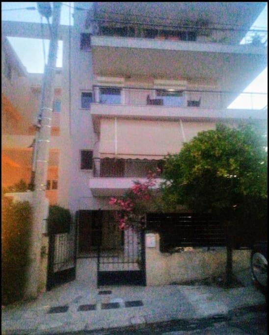 55sm Voula 4pax Athens